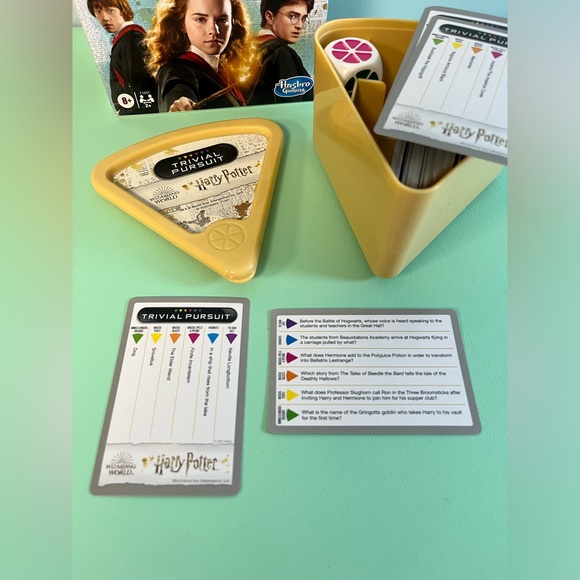 Hasbro Gaming Harry Potter Trivial Pursuit Game, Age 8+, Harry Potter Movie Game - Picture 8 of 8